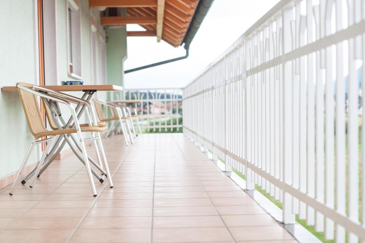 Gostilna In Prenocisca Ferlic Hotel Braslovce Exterior foto
